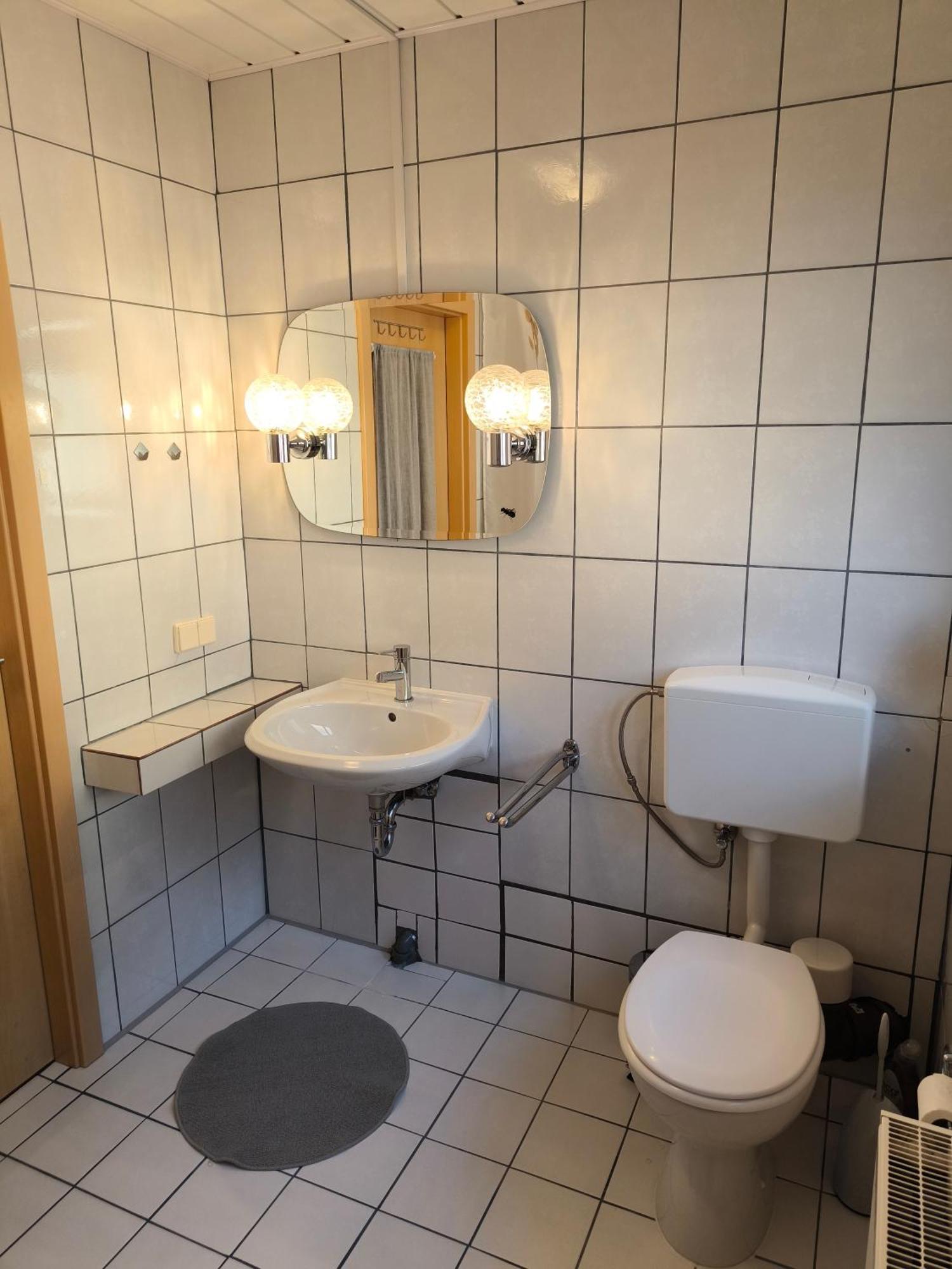 Haus Bahlo - Ferienwohnungen Attendorn Eksteriør billede